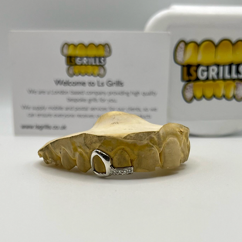 Cap with Moissanite Tip