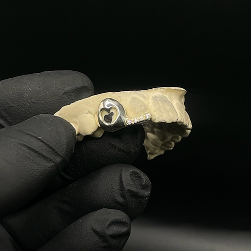 Cap with Moissanite Tip